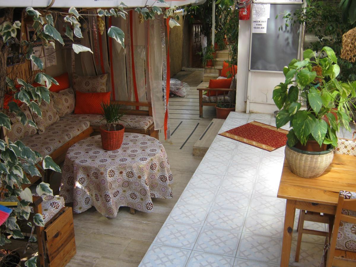 Ferah Hostel Monica'S Place Fethiye Buitenkant foto