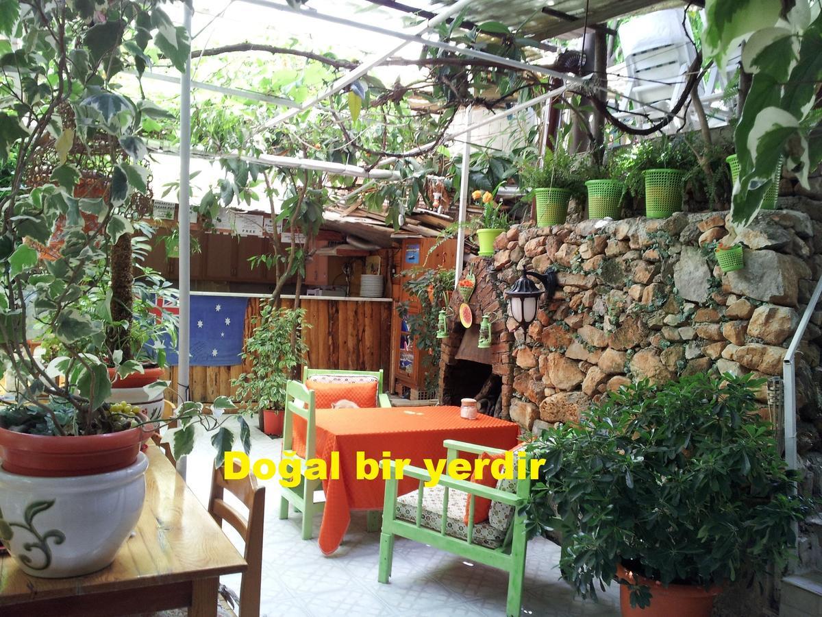 Ferah Hostel Monica'S Place Fethiye Buitenkant foto