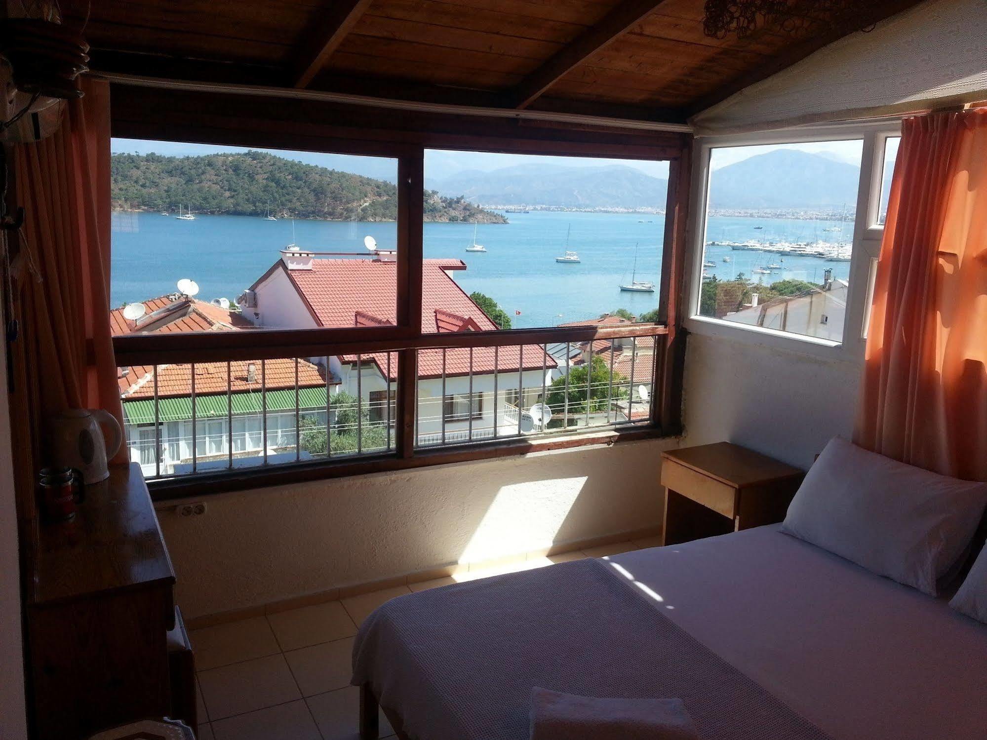 Ferah Hostel Monica'S Place Fethiye Buitenkant foto