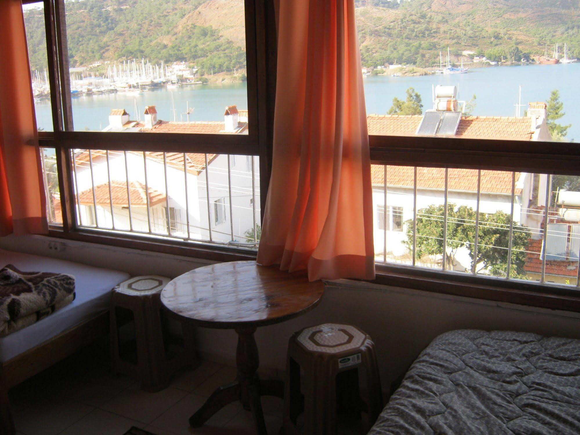 Ferah Hostel Monica'S Place Fethiye Buitenkant foto